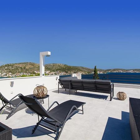 The Grande - Huge Terrace - Amazing Sea Views - Tastefully Furnished - Access To Rooftop Terrace And Gym - Hillside Apartments Rogoznica Rogoznica  Dış mekan fotoğraf