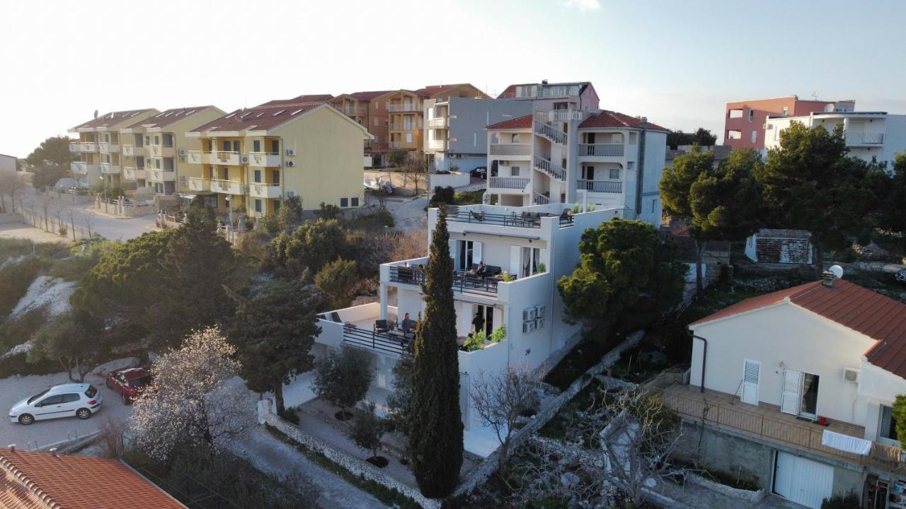 The Grande - Huge Terrace - Amazing Sea Views - Tastefully Furnished - Access To Rooftop Terrace And Gym - Hillside Apartments Rogoznica Rogoznica  Dış mekan fotoğraf