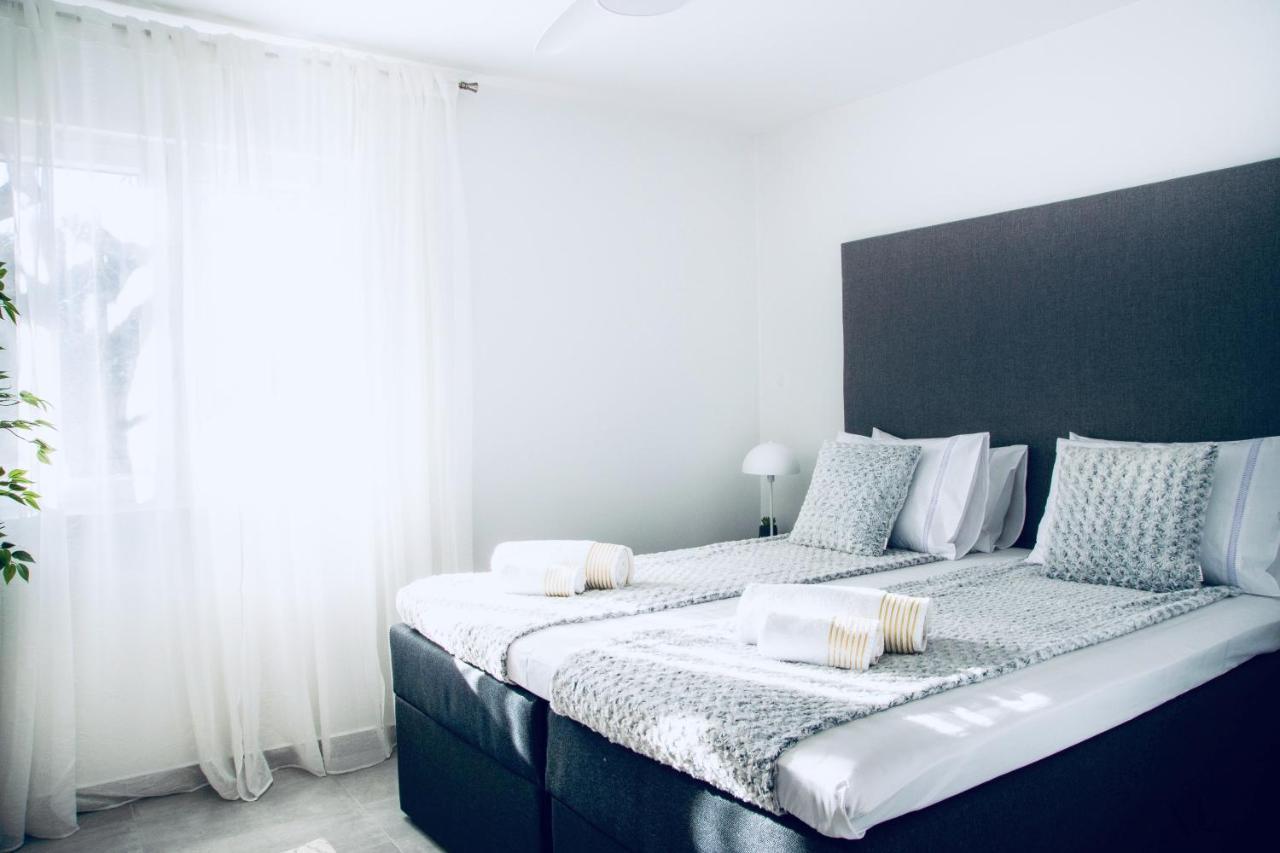 The Grande - Huge Terrace - Amazing Sea Views - Tastefully Furnished - Access To Rooftop Terrace And Gym - Hillside Apartments Rogoznica Rogoznica  Dış mekan fotoğraf