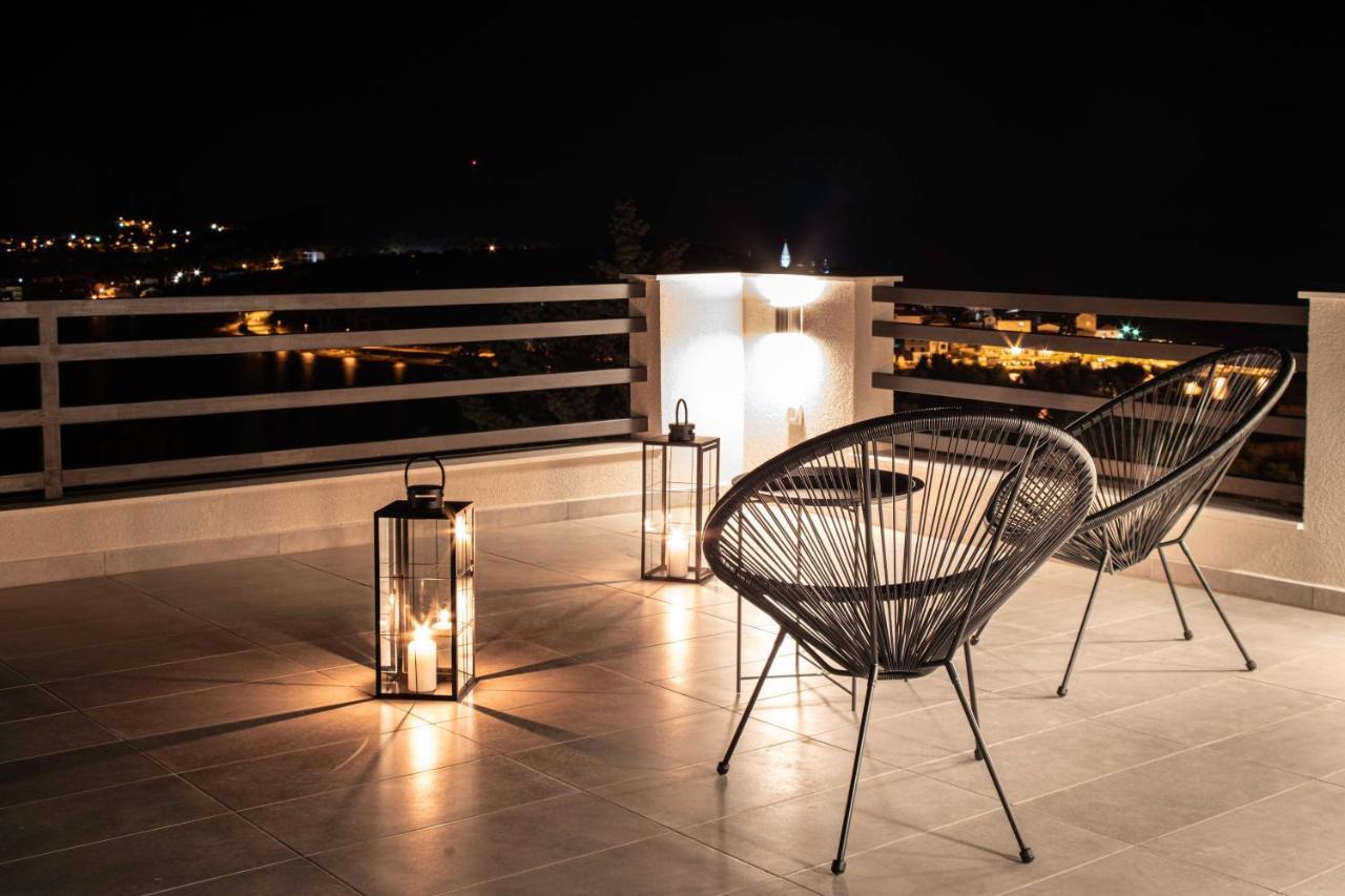 The Grande - Huge Terrace - Amazing Sea Views - Tastefully Furnished - Access To Rooftop Terrace And Gym - Hillside Apartments Rogoznica Rogoznica  Dış mekan fotoğraf