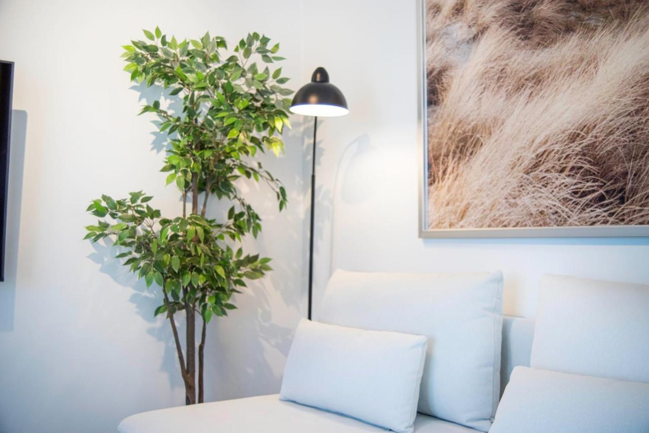 The Grande - Huge Terrace - Amazing Sea Views - Tastefully Furnished - Access To Rooftop Terrace And Gym - Hillside Apartments Rogoznica Rogoznica  Dış mekan fotoğraf