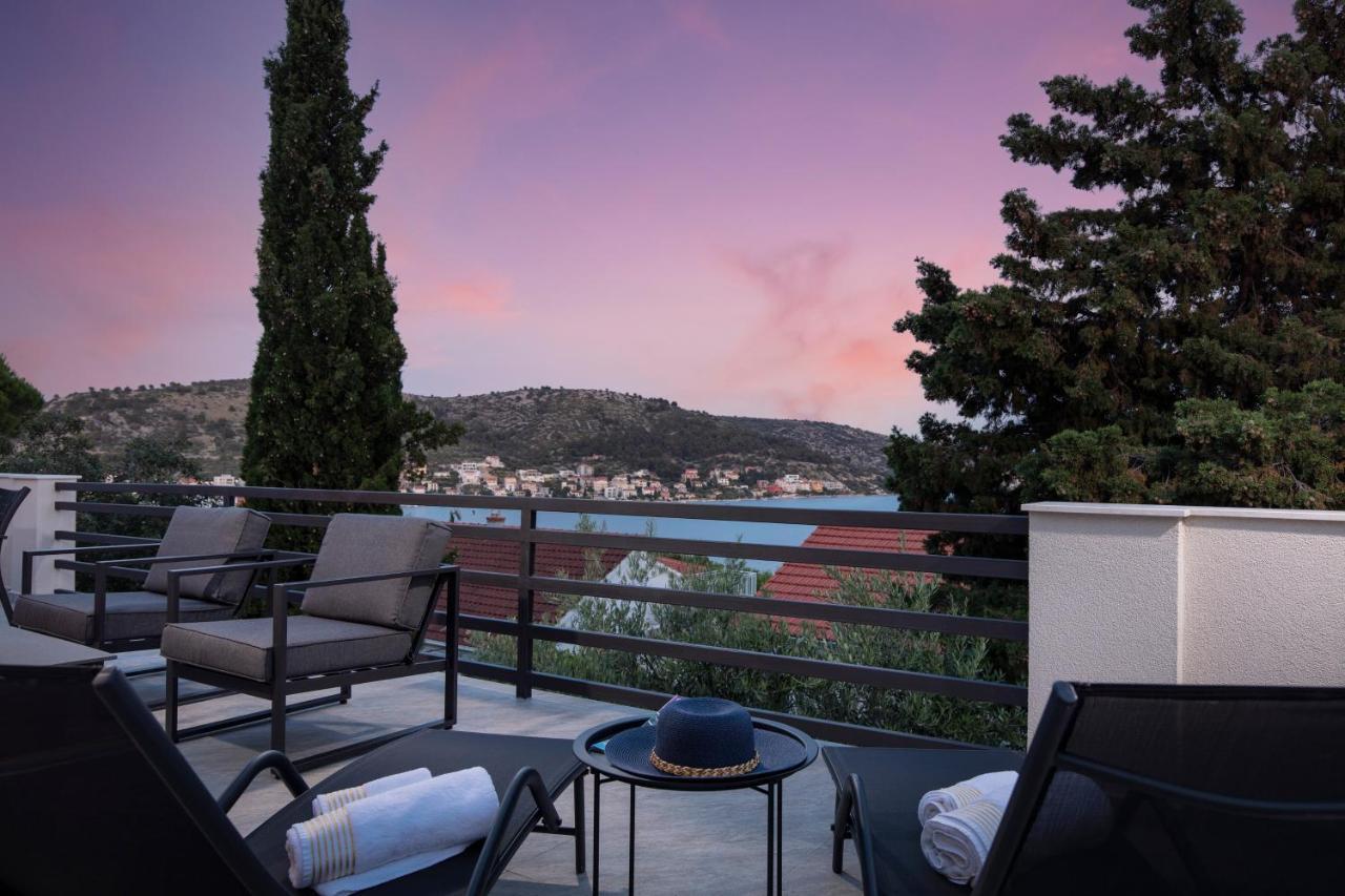 The Grande - Huge Terrace - Amazing Sea Views - Tastefully Furnished - Access To Rooftop Terrace And Gym - Hillside Apartments Rogoznica Rogoznica  Dış mekan fotoğraf